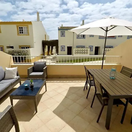 Villa Charming At Ponta Grande